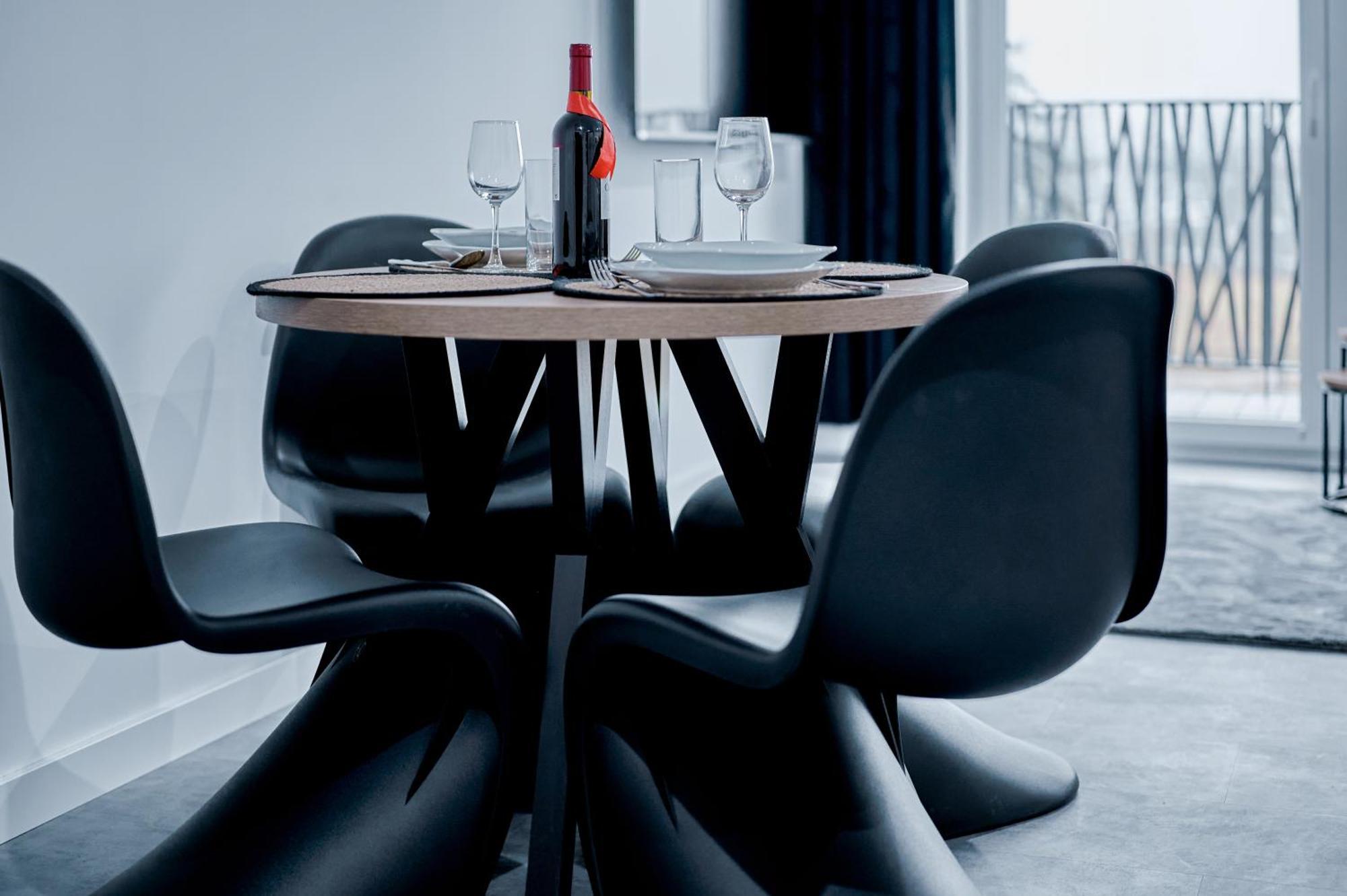 Apartament Sztuk Pieknych 10 Piła Buitenkant foto