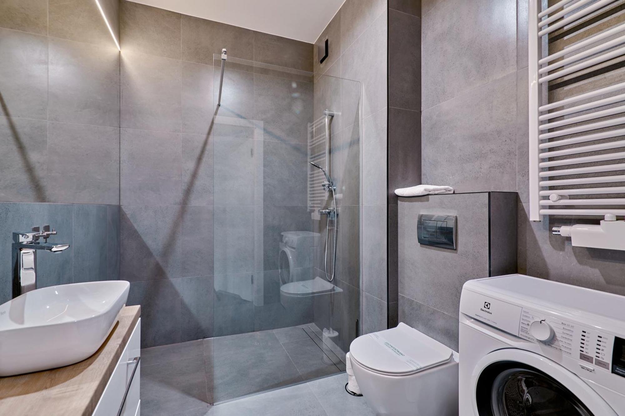Apartament Sztuk Pieknych 10 Piła Buitenkant foto