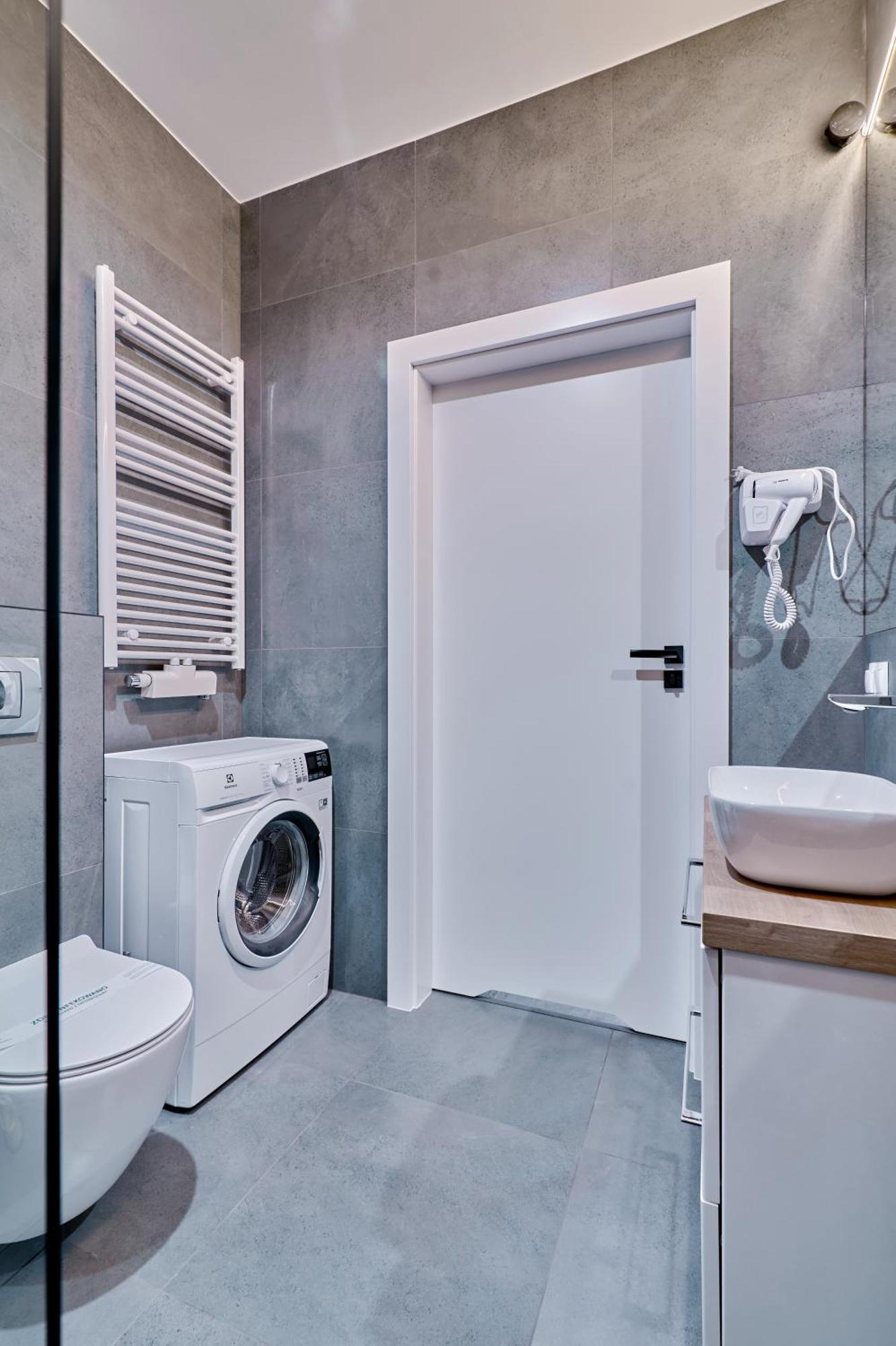 Apartament Sztuk Pieknych 10 Piła Buitenkant foto