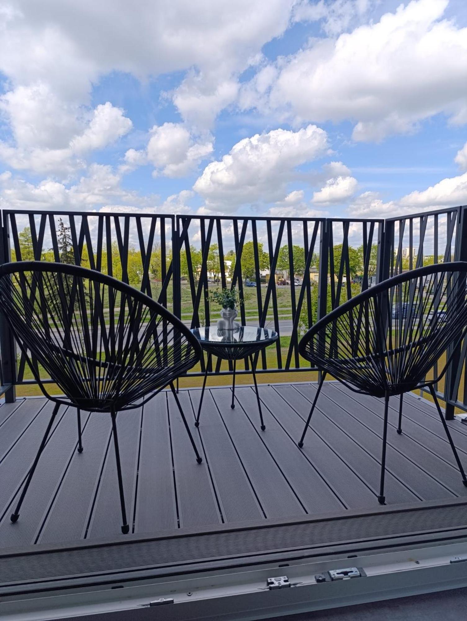 Apartament Sztuk Pieknych 10 Piła Buitenkant foto